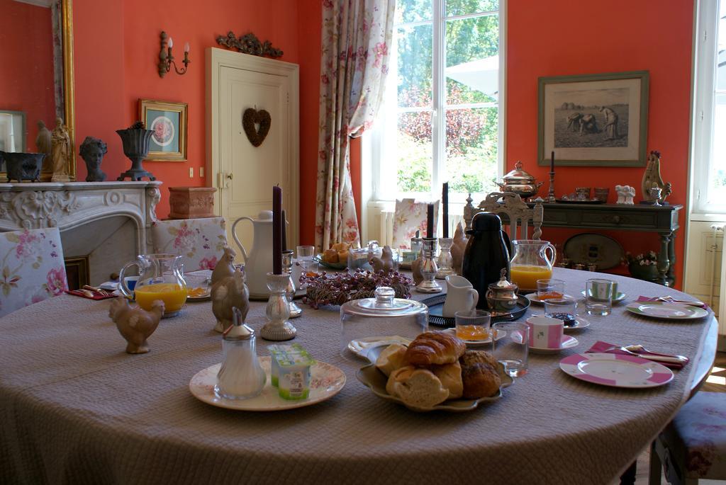 Chateau De Grenier Bed and Breakfast Saint-Léger Esterno foto